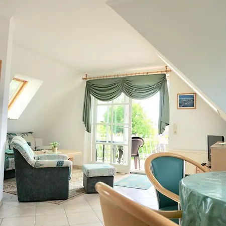 Traum Mit Balkon & Garten شقة